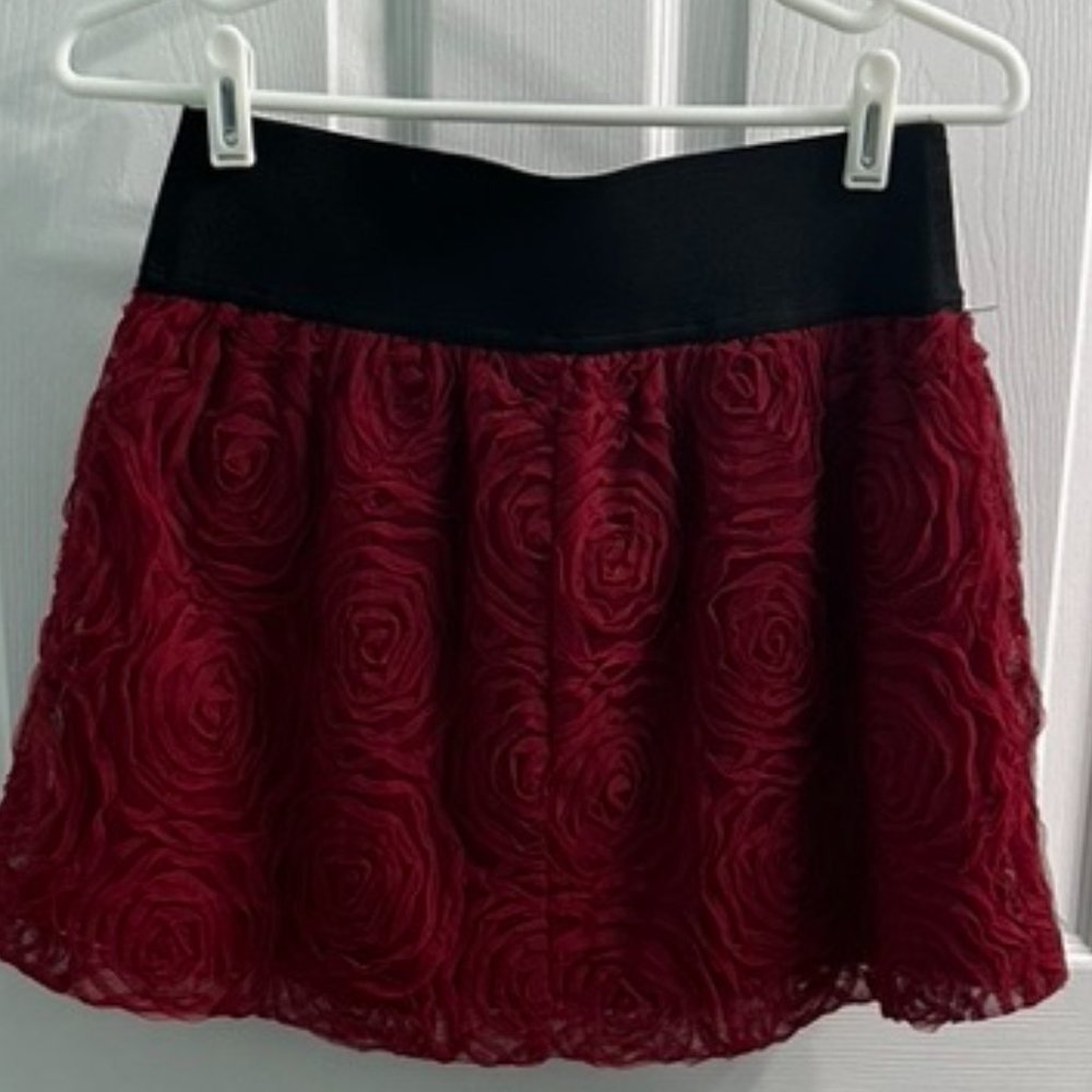 Stoosh Textured Red Skirt - Picture 4 of 9